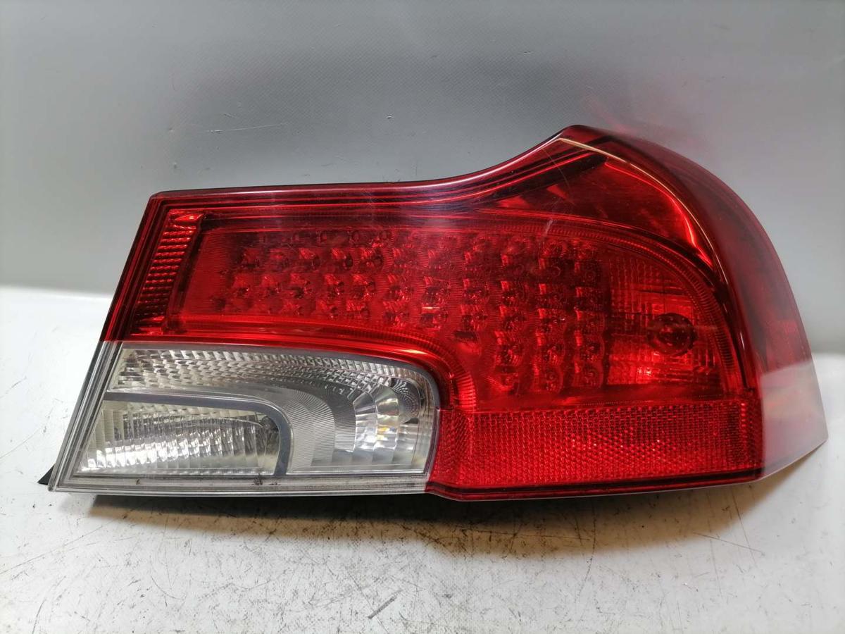 Volvo C70 2 original R&uuml;cklicht R&uuml;ckleuchte Schlussleuchte rechts LED Bj.2012